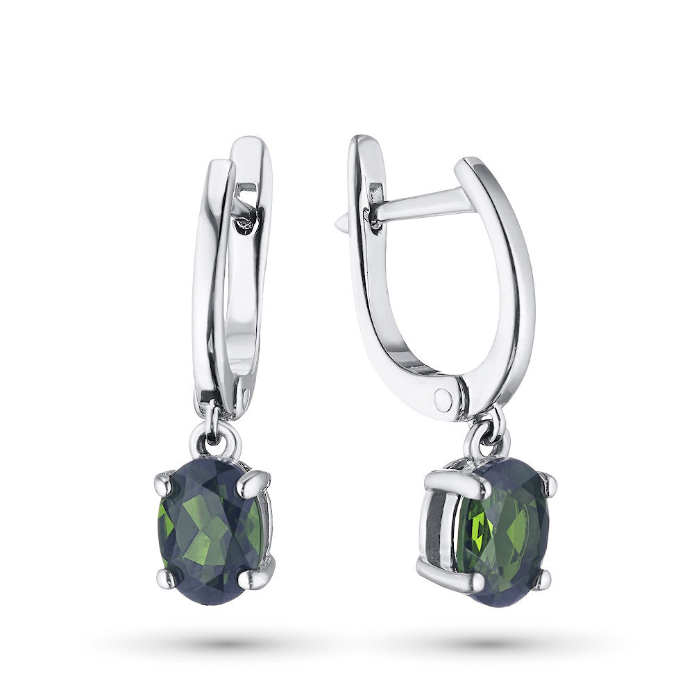 Sterling Silver Earrings with Garnet 2.740 CT.TW