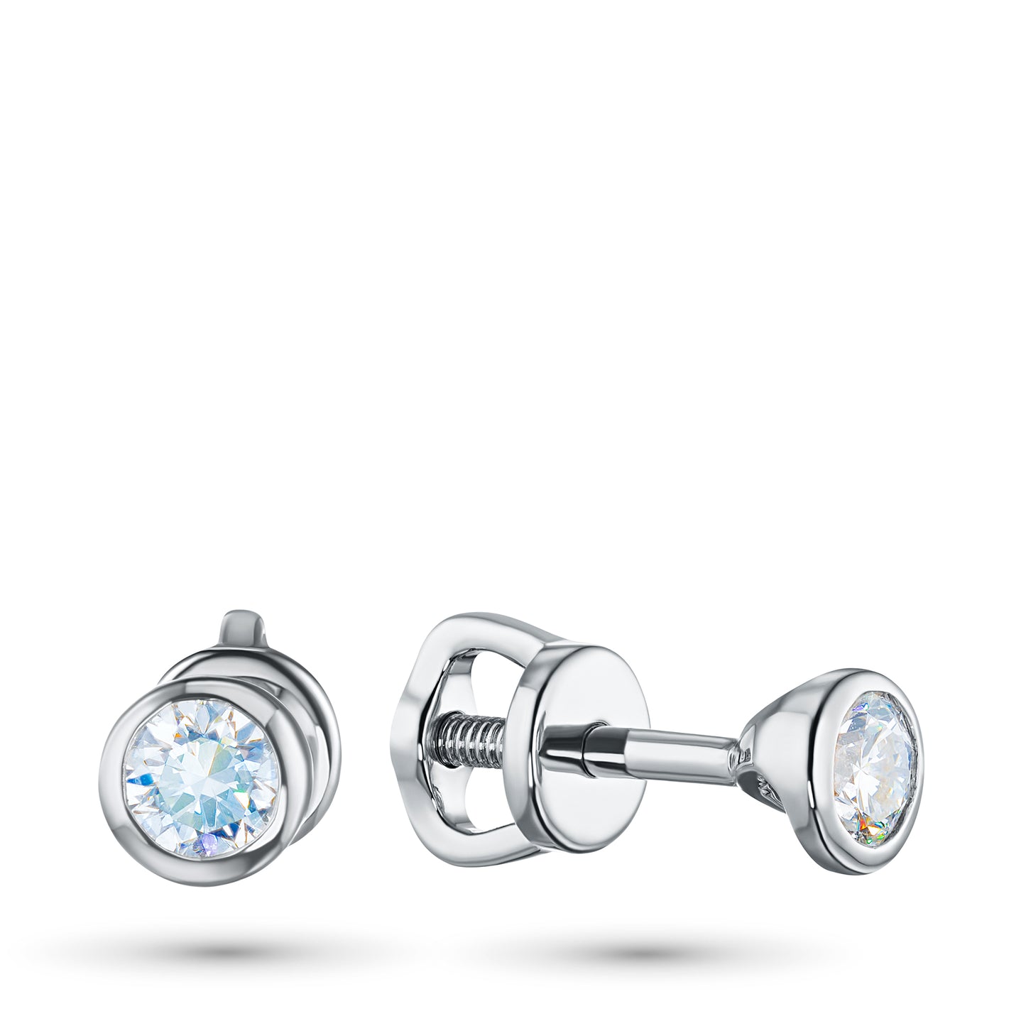 Sterling Silver Earring Studs with Emerald 0.690 CT.TW