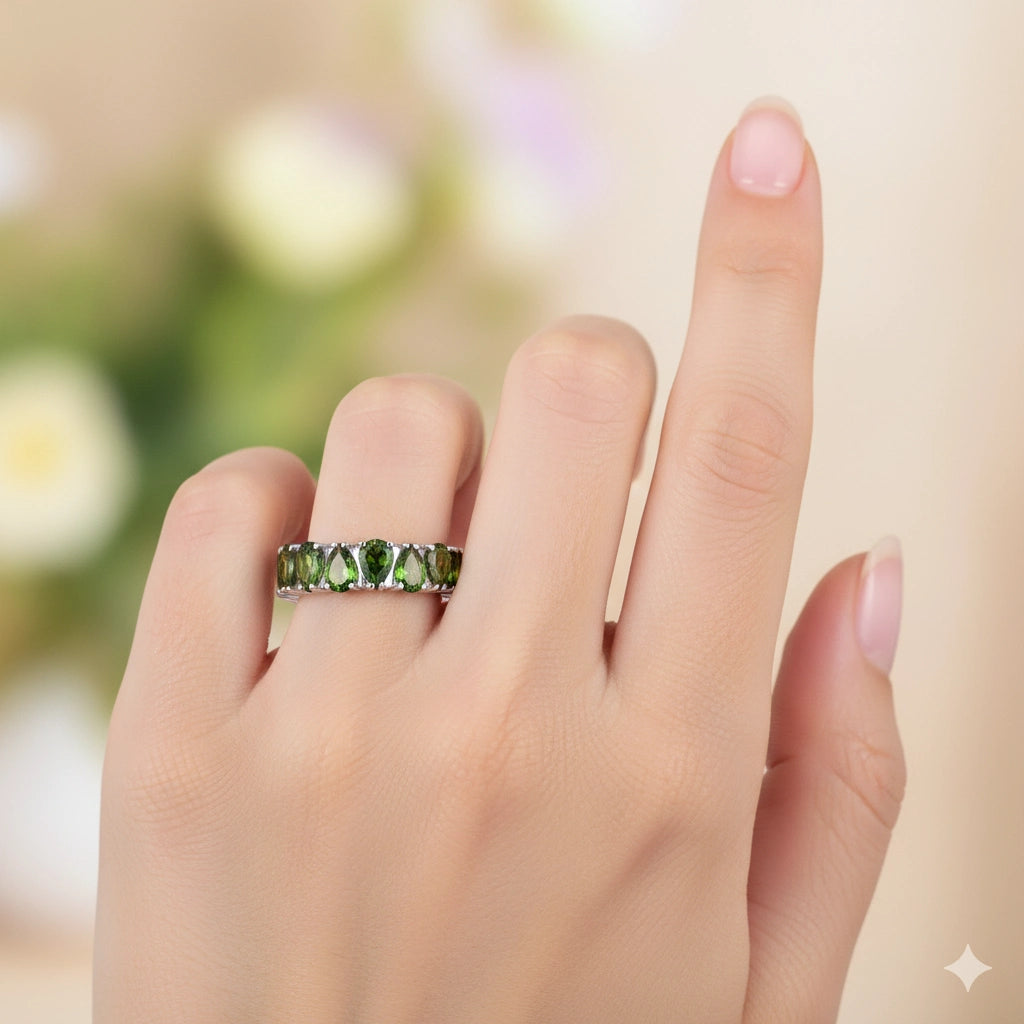 Sterling Silver Ring with Chrome diopside