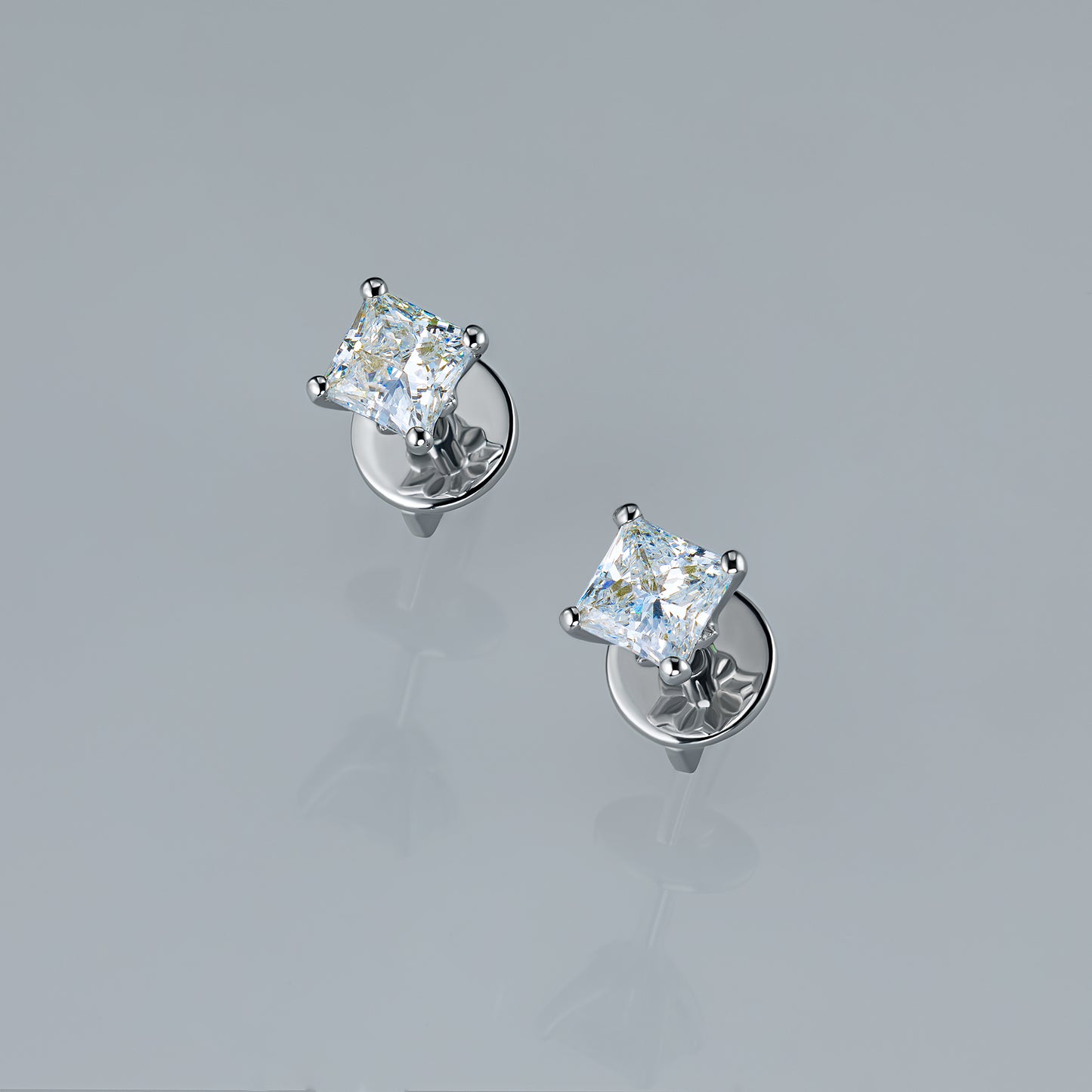 Sterling Silver Earring Studs with Topaz 1.690 CT.TW